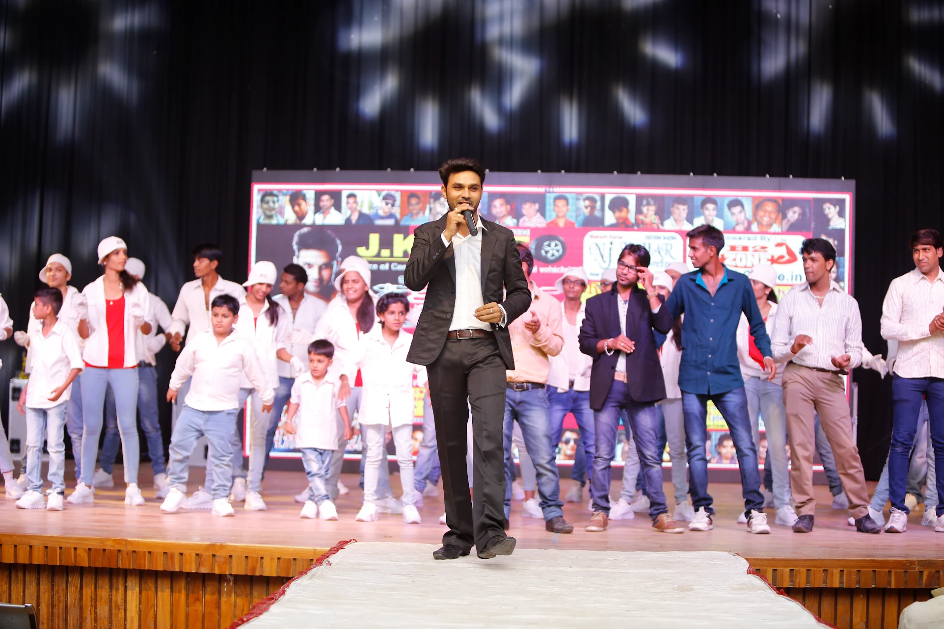 Ghoomer The Dance School / GHOOMER EVENTS