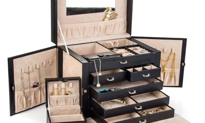 FAYAZ STUDIO & gift gallery