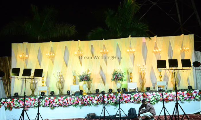 The Peak Palace And Marriage Garden