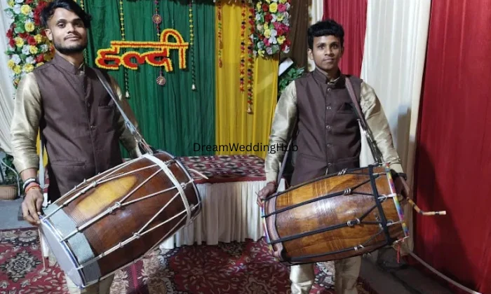 Priya Punjabi Dhol Bhangra Party 
